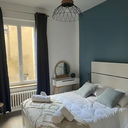 Les Carmes - Entier, Appartement, - France * Vienne (Isere)